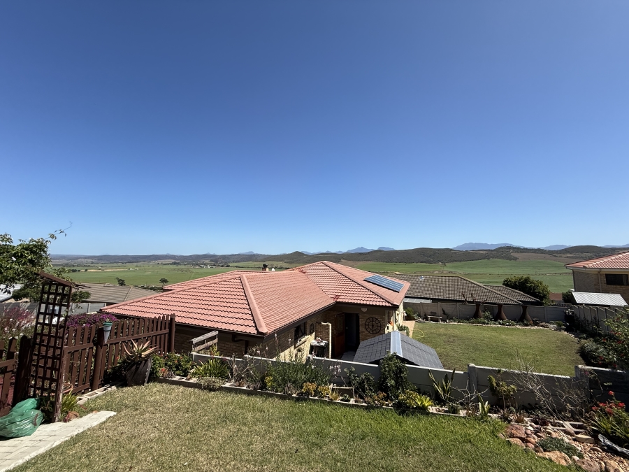 3 Bedroom Property for Sale in Reebok Western Cape